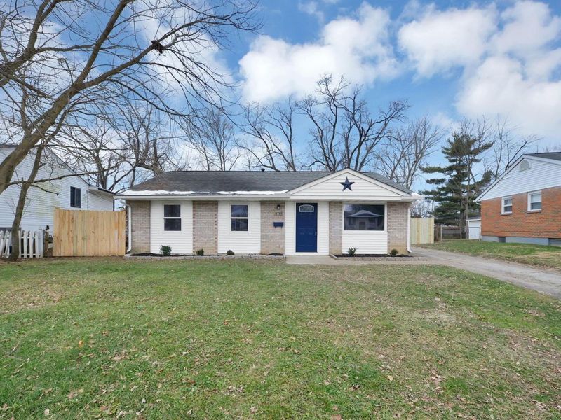 3333 Latonia Court, Columbus, OH 43232 Photo 2