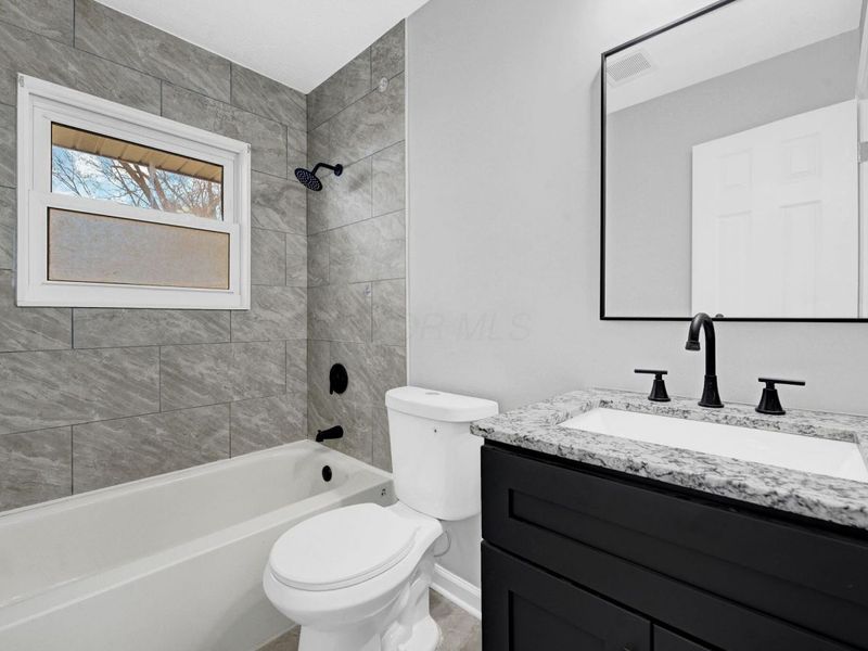 3333 Latonia Court, Columbus, OH 43232 Photo 21