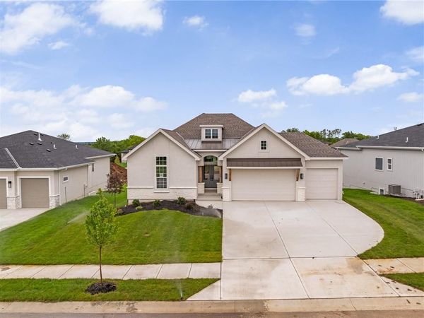 25104 W 141st Terrace, Olathe, KS 66061