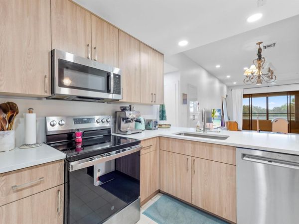 7460 La Paz Boulevard, Unit 304, Boca Raton, FL 33433