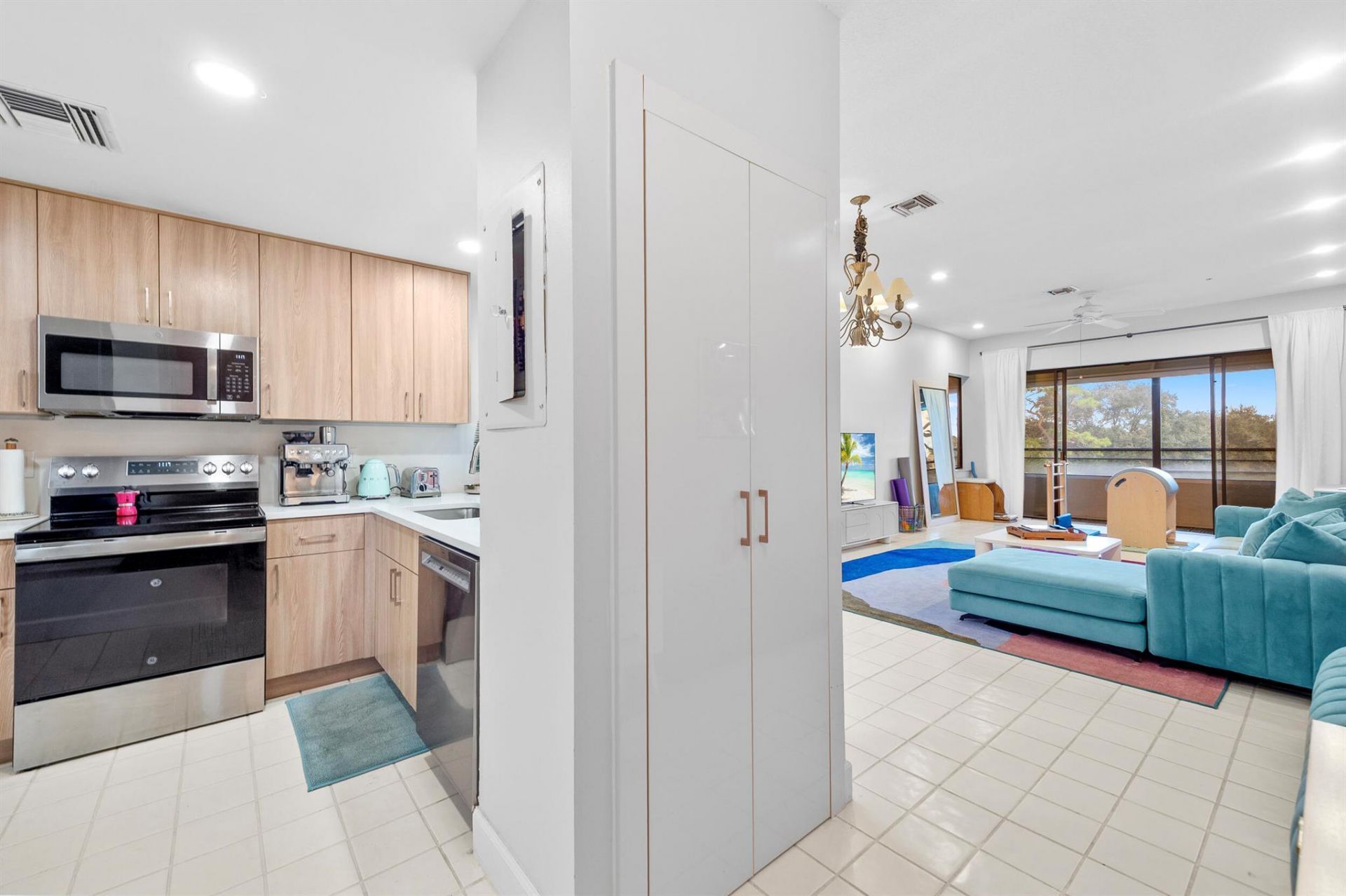 7460 La Paz Boulevard, Unit 304, Boca Raton, FL 33433 Photo