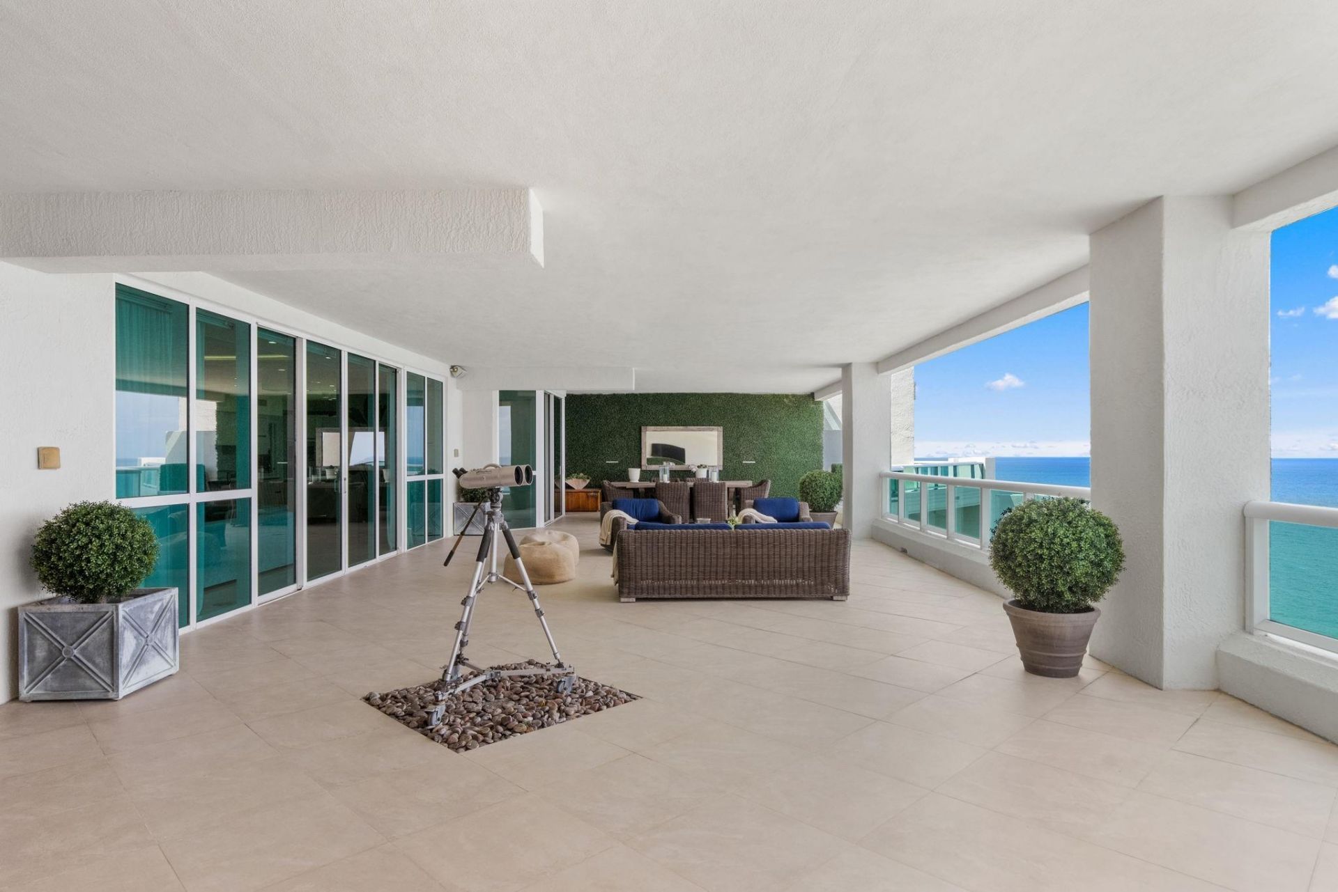 101 S Fort Lauderdale Beach Boulevard, Unit PH 2703, Fort Lauderdale, FL 33316 Photo