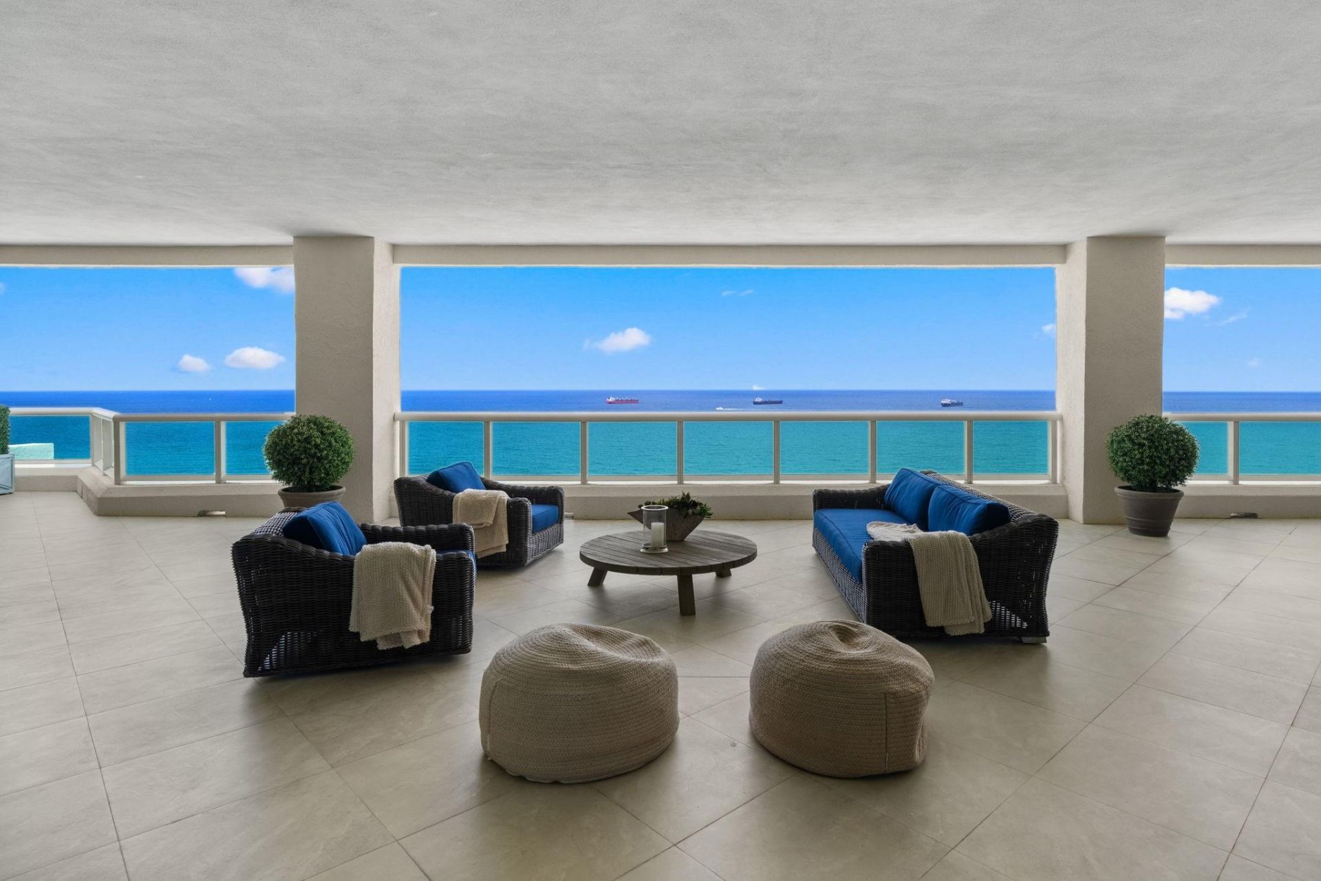 101 S Fort Lauderdale Beach Boulevard, Unit PH 2703, Fort Lauderdale, FL 33316 Photo