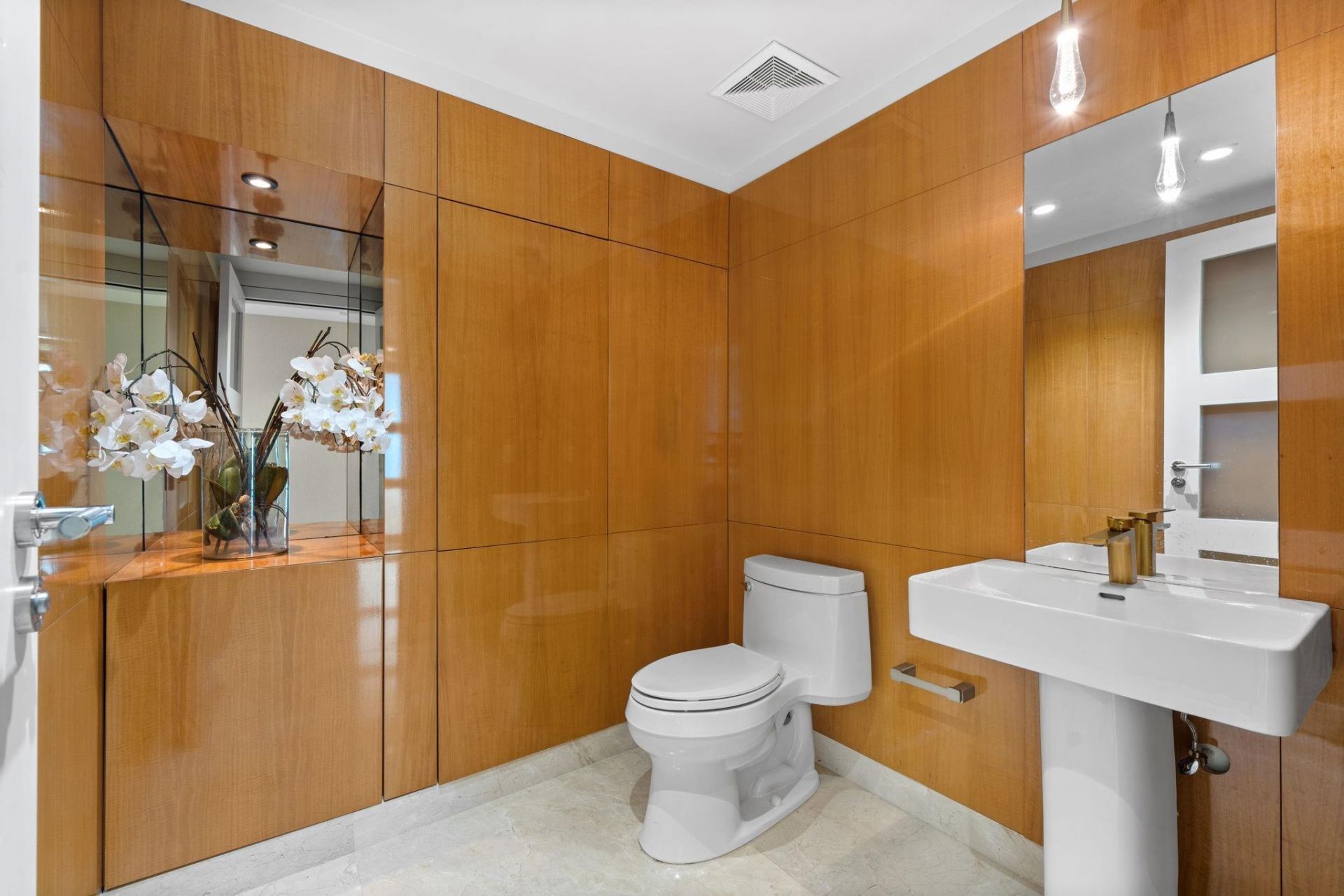 101 S Fort Lauderdale Beach Boulevard, Unit PH 2703, Fort Lauderdale, FL 33316 Photo