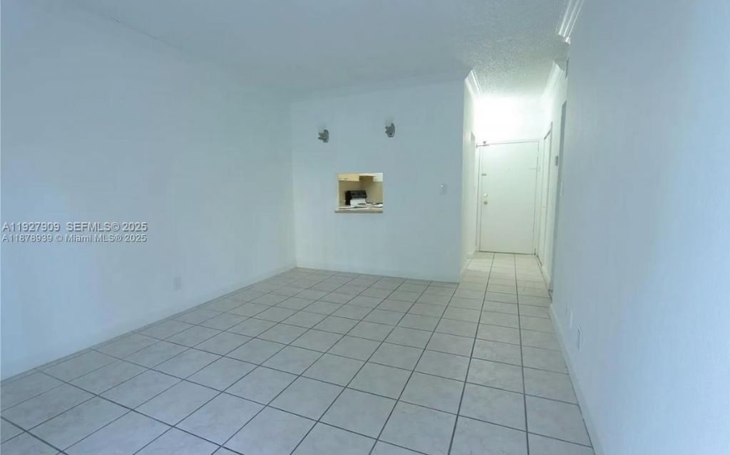 4550 NW 9th St, Unit 214E, Miami, FL 33126 Photo
