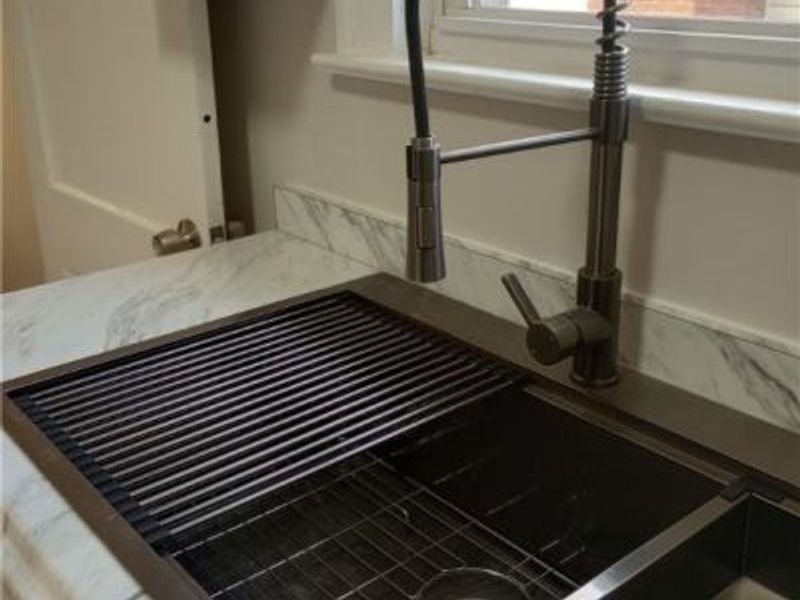 445 Beechwood Drive, Akron, OH 44320 Photo 11