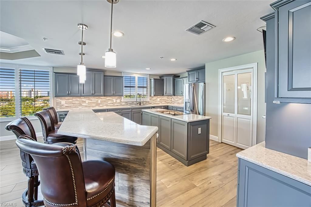 15140 Harbour Isle Dr, Unit 502, Fort Myers, FL 33908 Photo