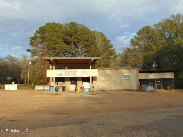 5002 Monticello Road, Wesson, MS 39191