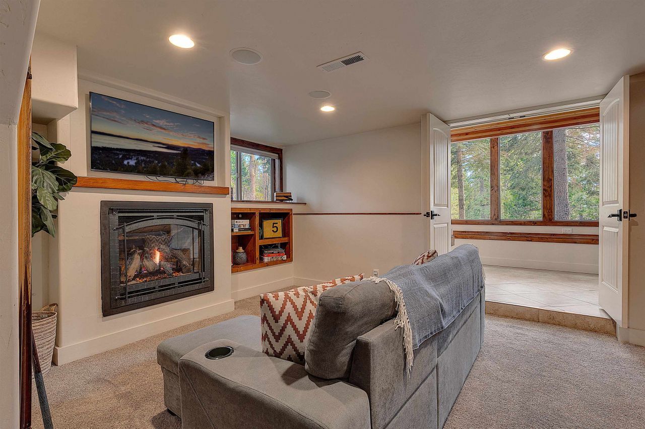 1055 Trent Lane, Kings Beach, CA 96143 Photo