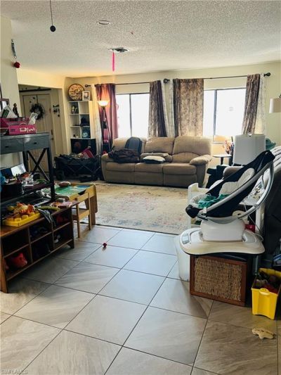 6986 Scarboro Dr, Fort Myers, FL 33919 Photo