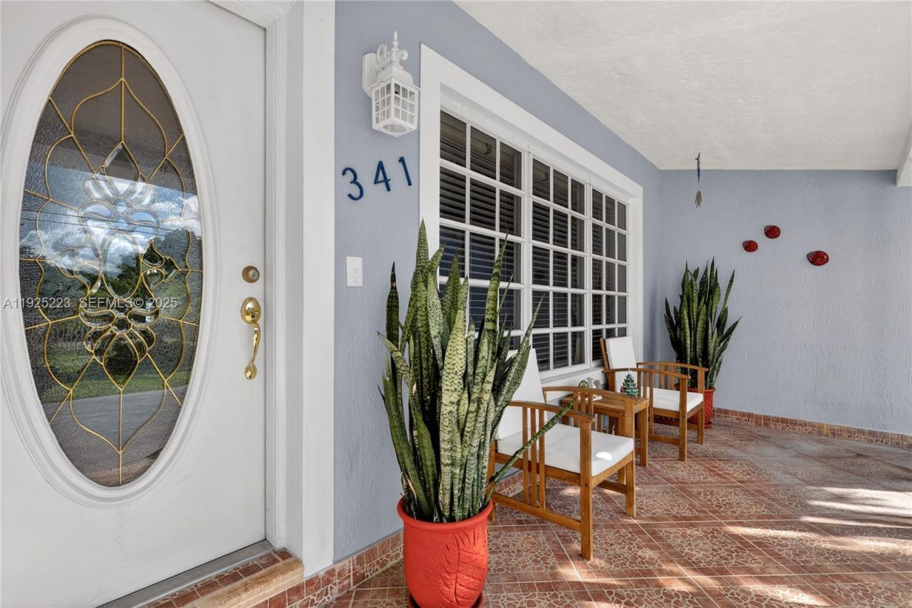 341 S Biscayne River Dr, Miami, FL 33169 Photo