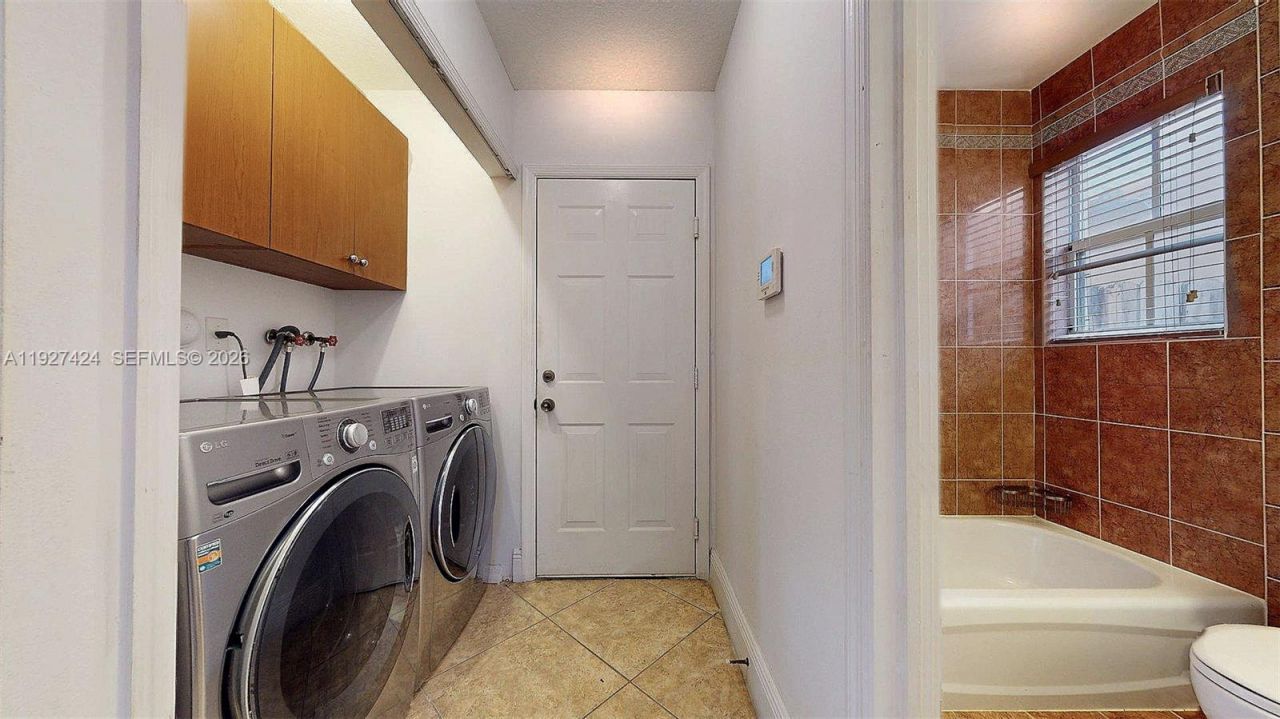 2651 SW 152nd Ct, Miami, FL 33185 Photo