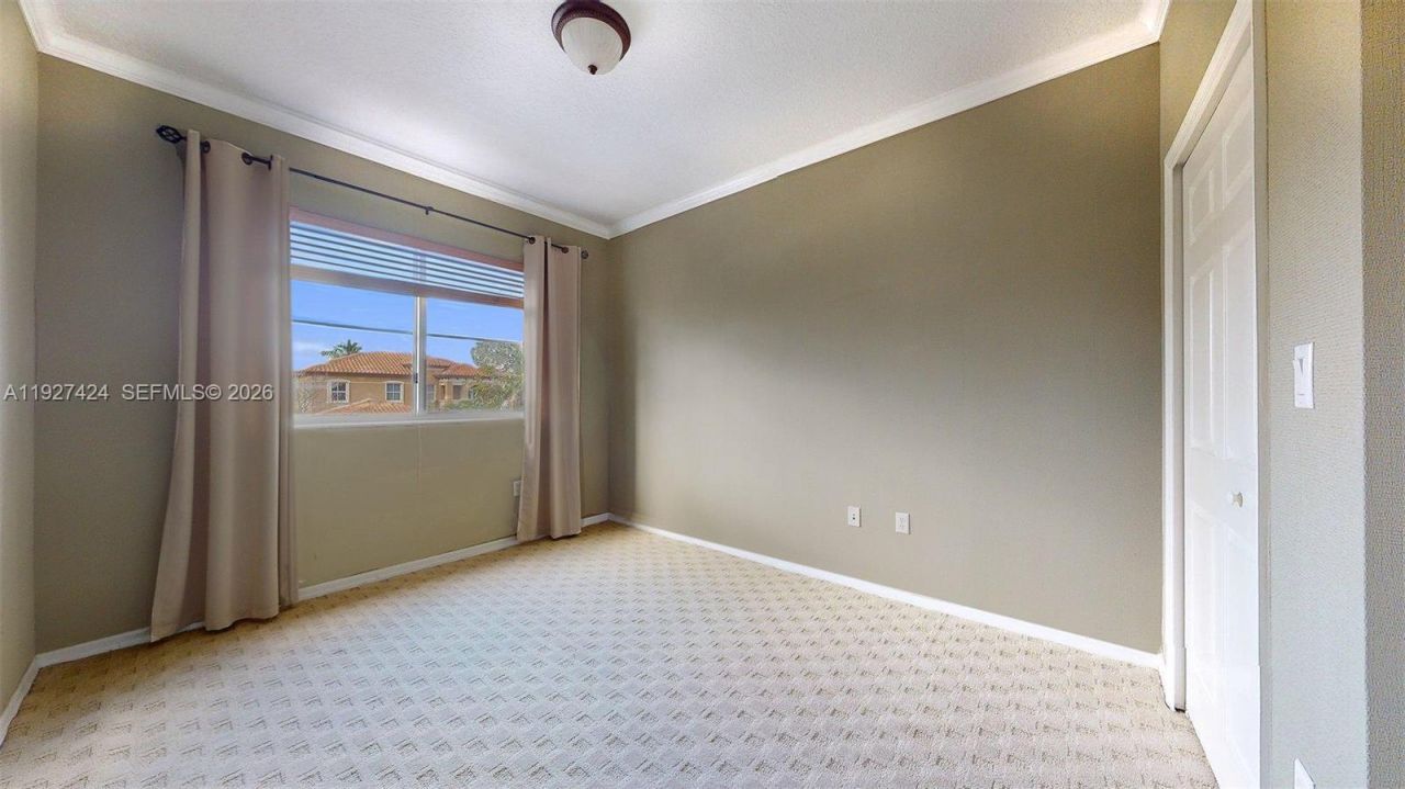 2651 SW 152nd Ct, Miami, FL 33185 Photo