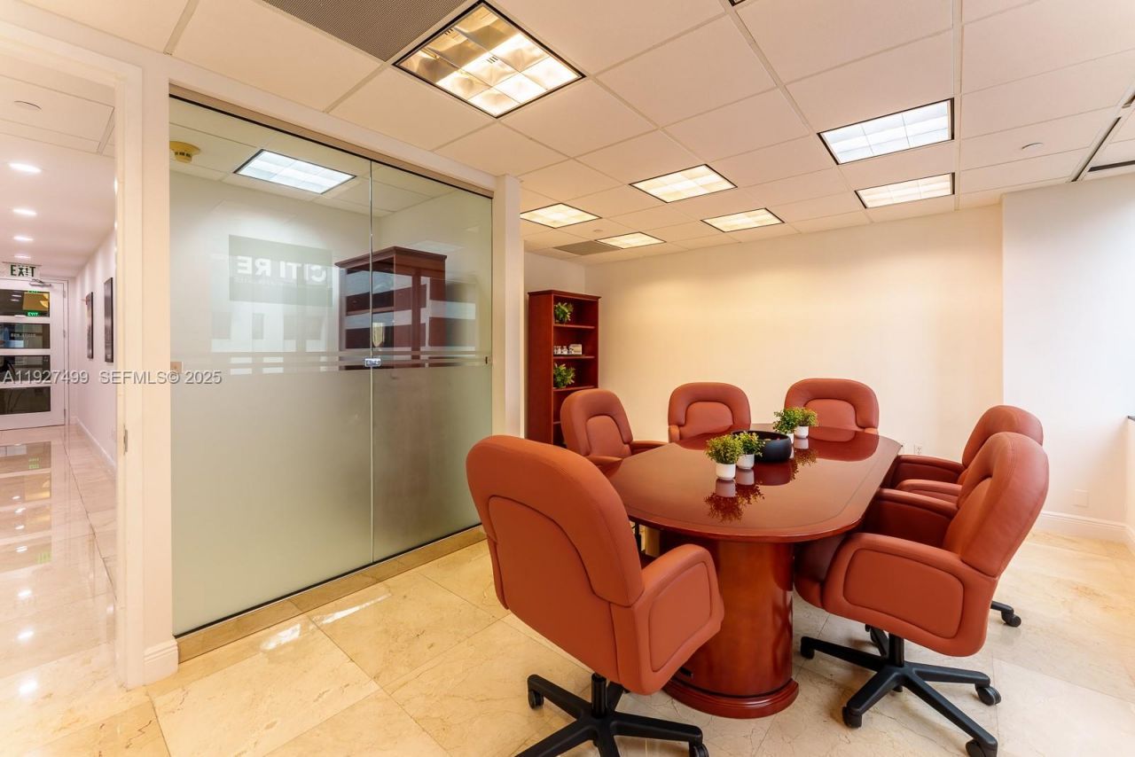1200 Brickell Ave, Unit 850, Miami, FL 33131 Photo