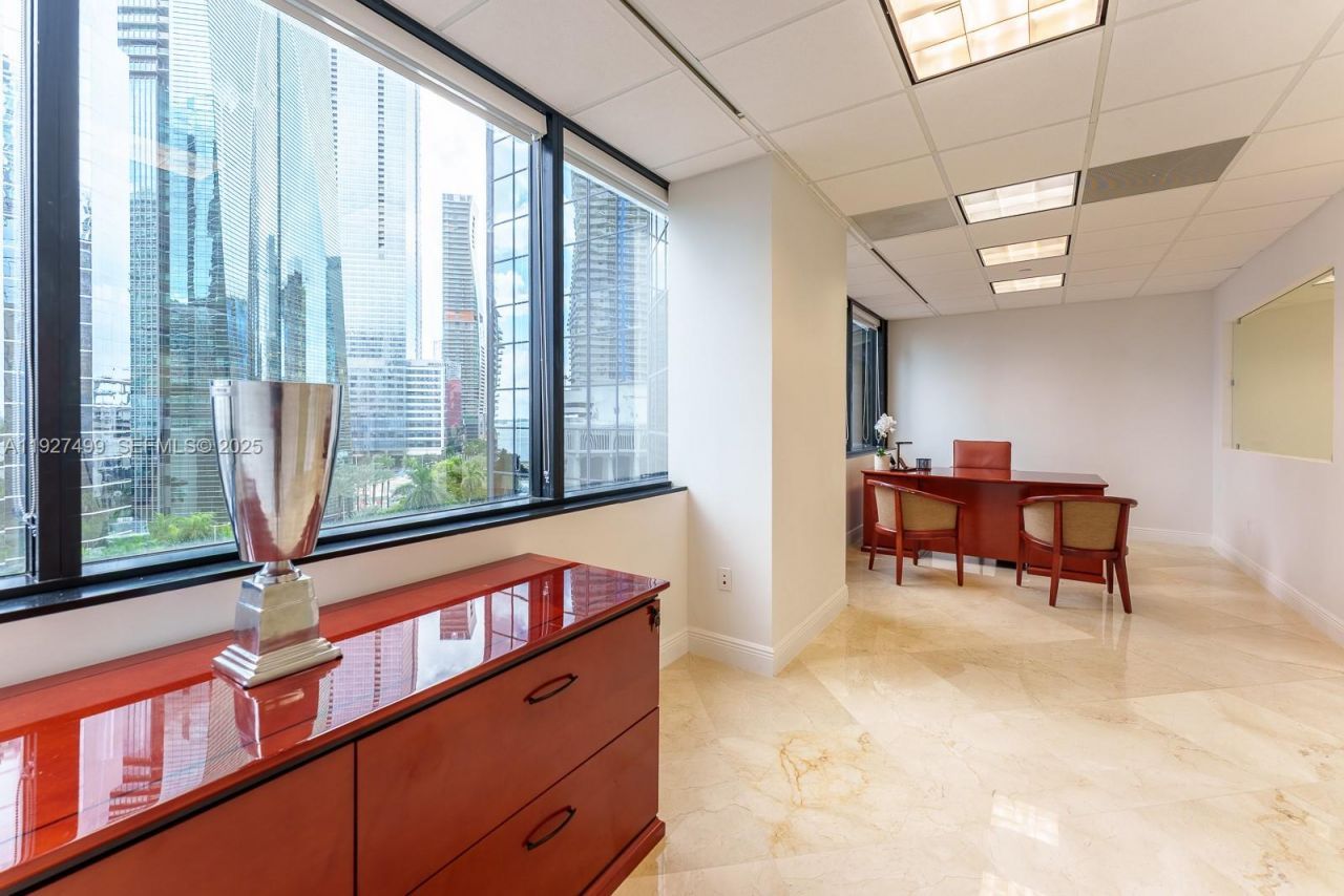 1200 Brickell Ave, Unit 850, Miami, FL 33131 Photo