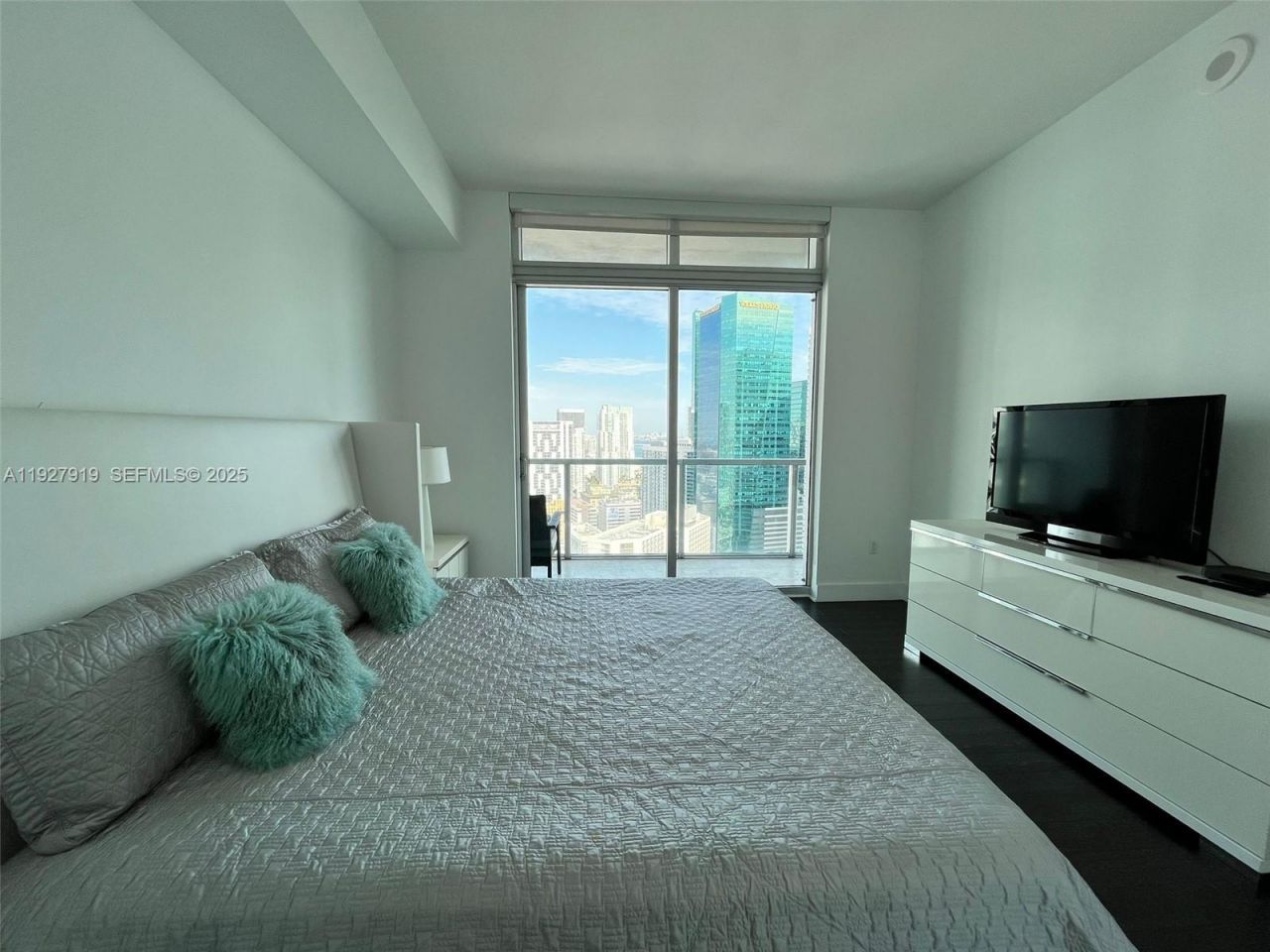 55 SE 6th St, Unit 4103, Miami, FL 33131 Photo