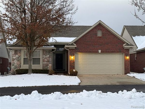 6899 N Central Park, Shelby Twp, MI 48317