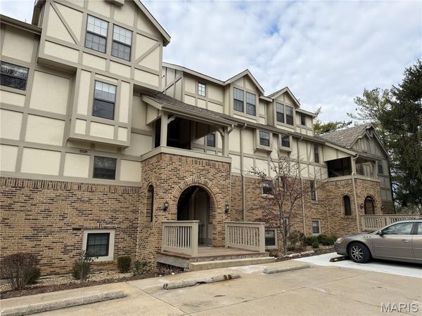 2205 Sequoia Park Court, Unit C, Maryland Heights, MO 63043