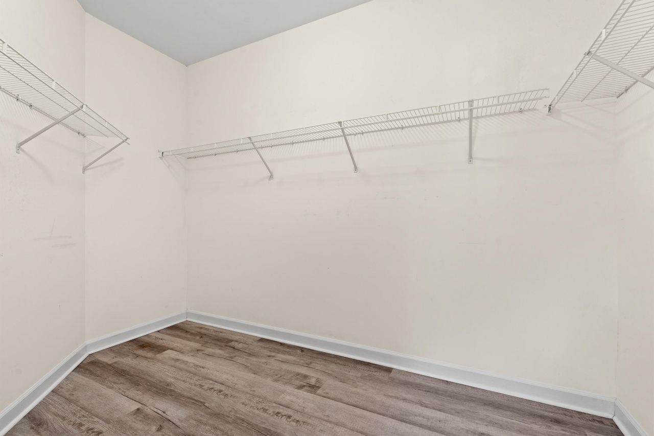 4502 Firethorne Dr. Photo 22