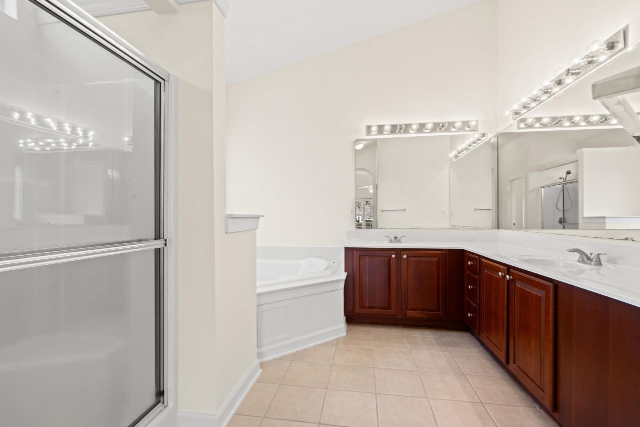 4502 Firethorne Dr. Photo 23