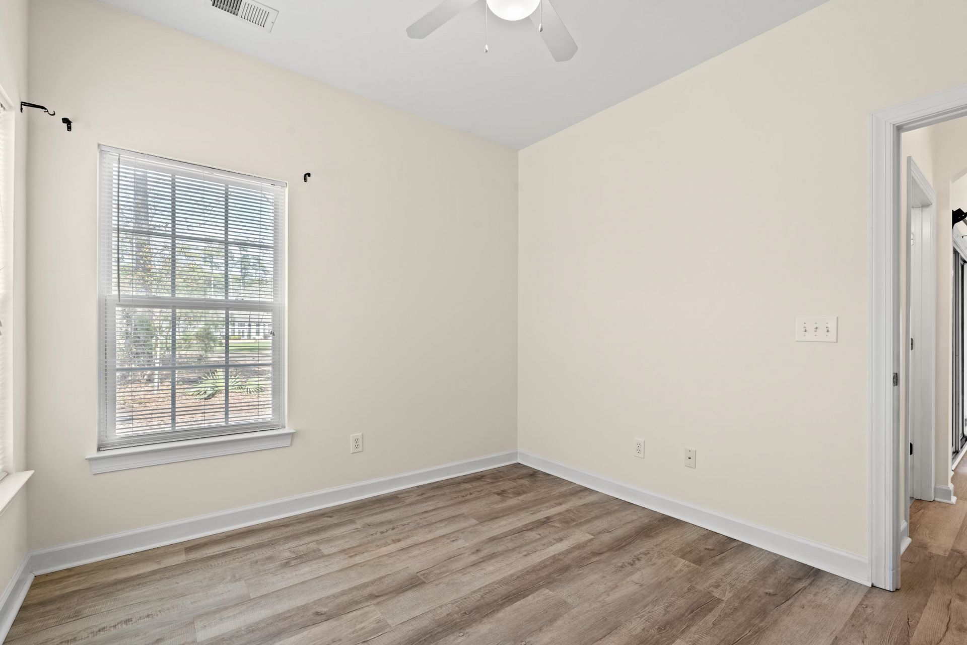 4502 Firethorne Dr. Photo 28
