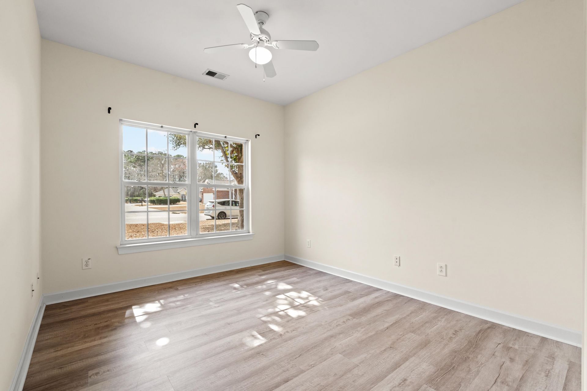 4502 Firethorne Dr. Photo 34