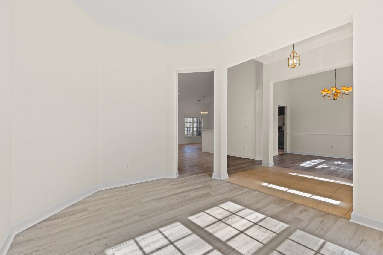 4502 Firethorne Dr. Photo 5