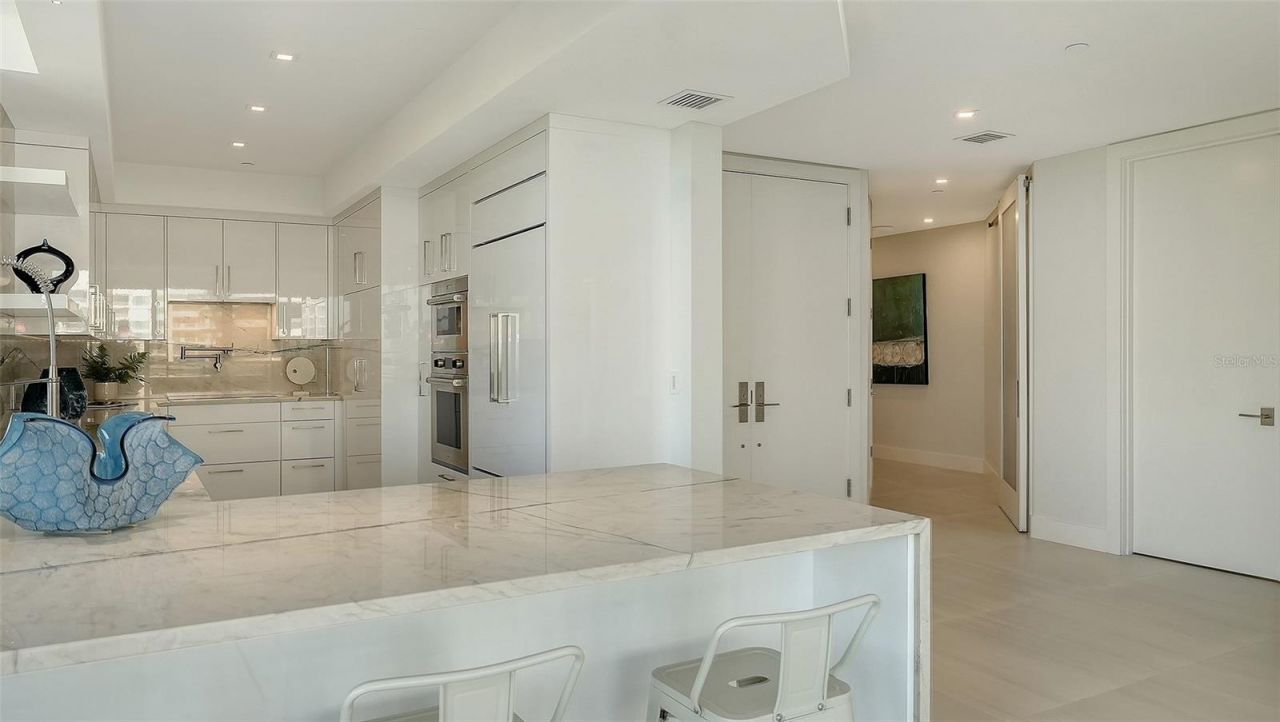 415 L Ambiance Drive, Unit E507, Longboat Key, FL 34228 Photo