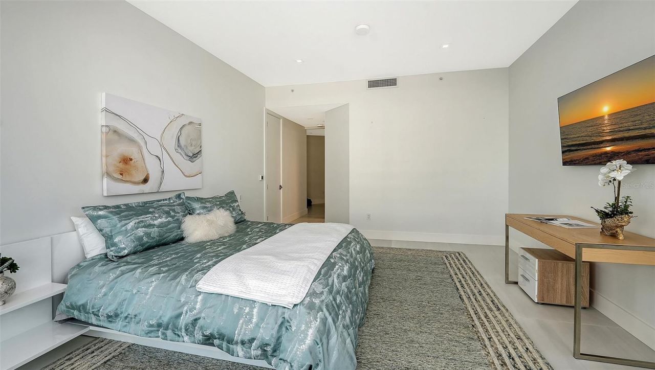 415 L Ambiance Drive, Unit E507, Longboat Key, FL 34228 Photo