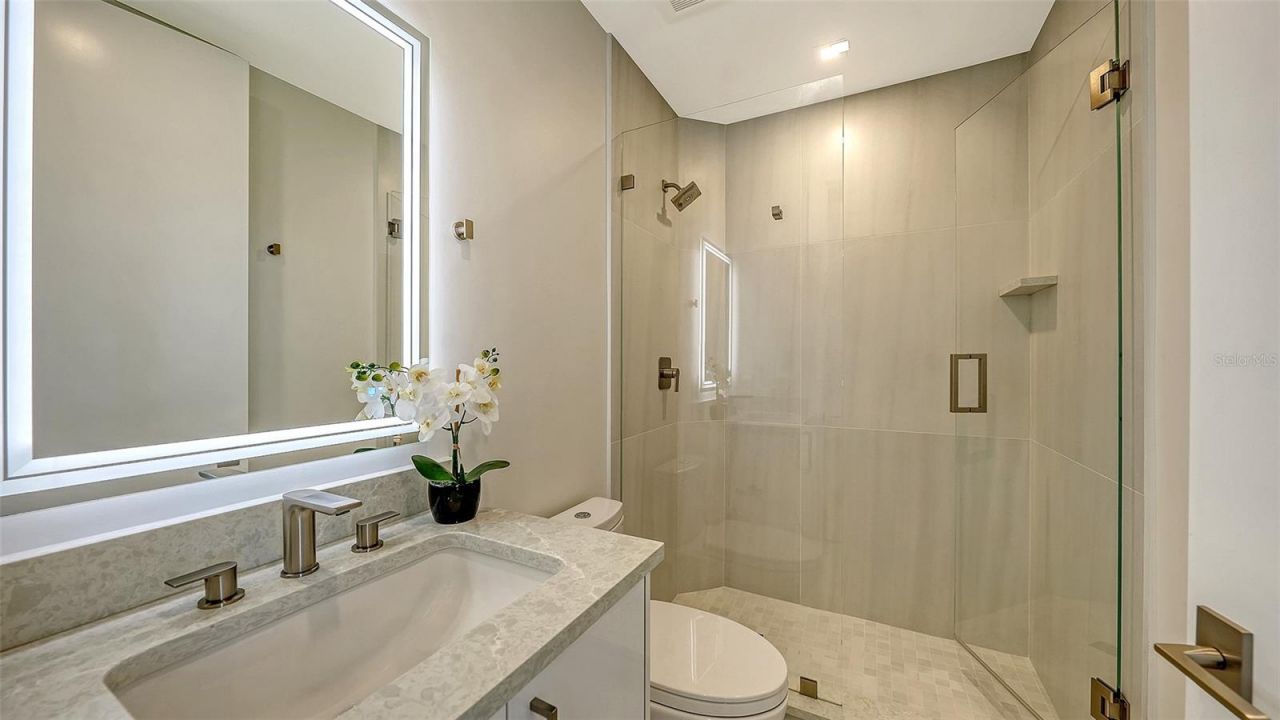 415 L Ambiance Drive, Unit E507, Longboat Key, FL 34228 Photo