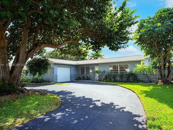 4316 Jackson St, Hollywood, FL 33021