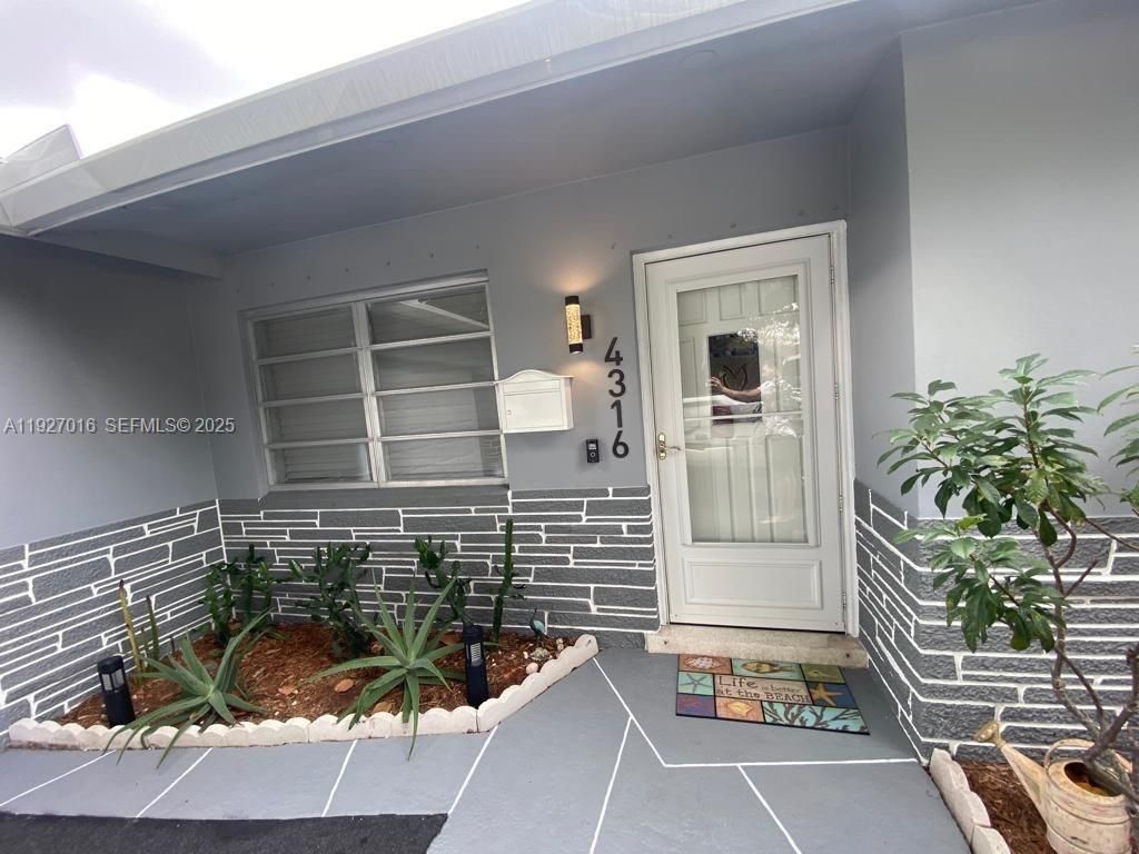 4316 Jackson St, Hollywood, FL 33021 Photo