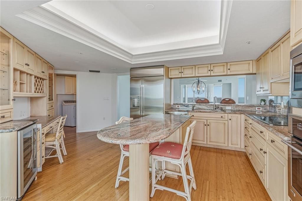 60 Seagate Dr, Unit 1606, Naples, FL 34103 Photo