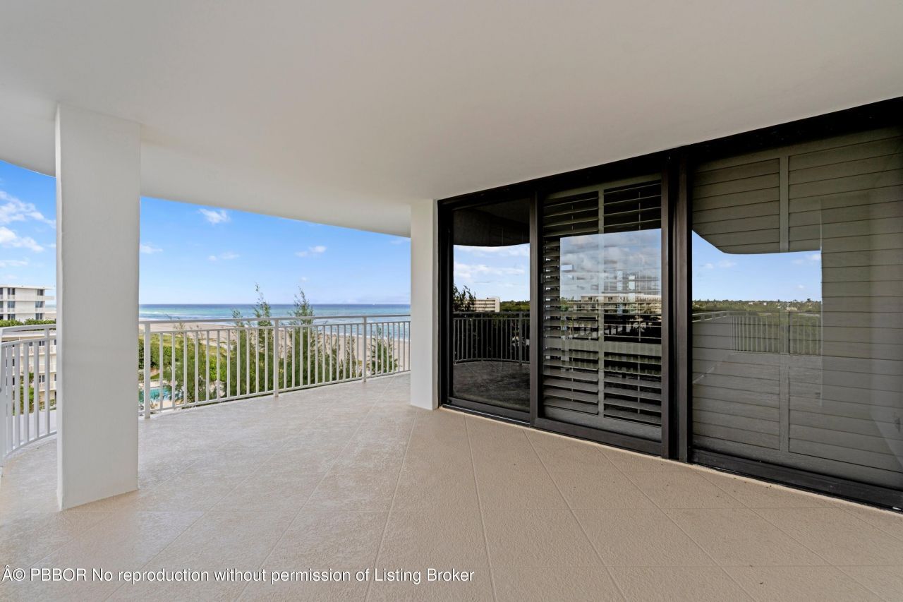 2580 S Ocean Boulevard, Unit 2C5, Palm Beach, FL 33480 Photo