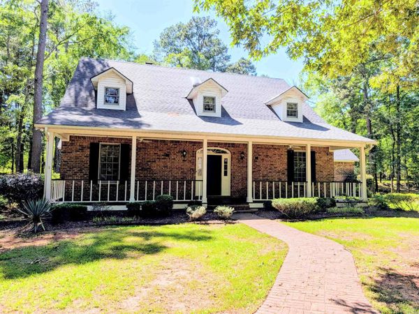 194 Cal Ray Dr., Camden, AR 71701