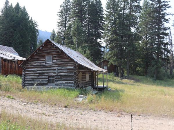 2236 Johnson Creek Road, Yellow Pine, ID 83677