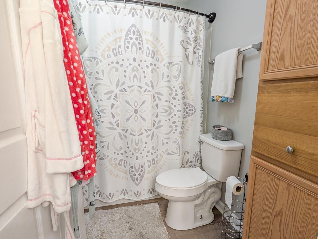 1300 River Rock Road Photo 16