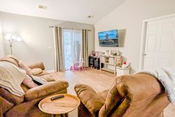 1300 River Rock Road photo 4