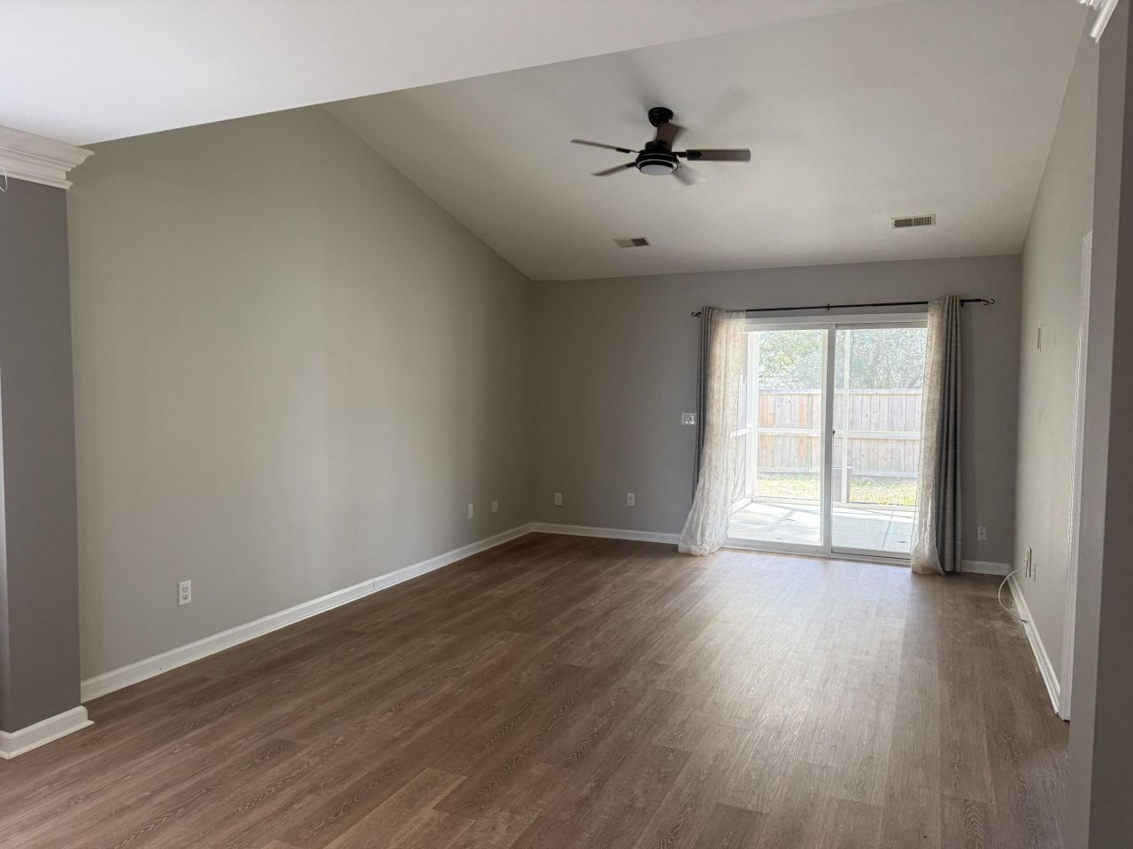 1300 River Rock Road Photo 5