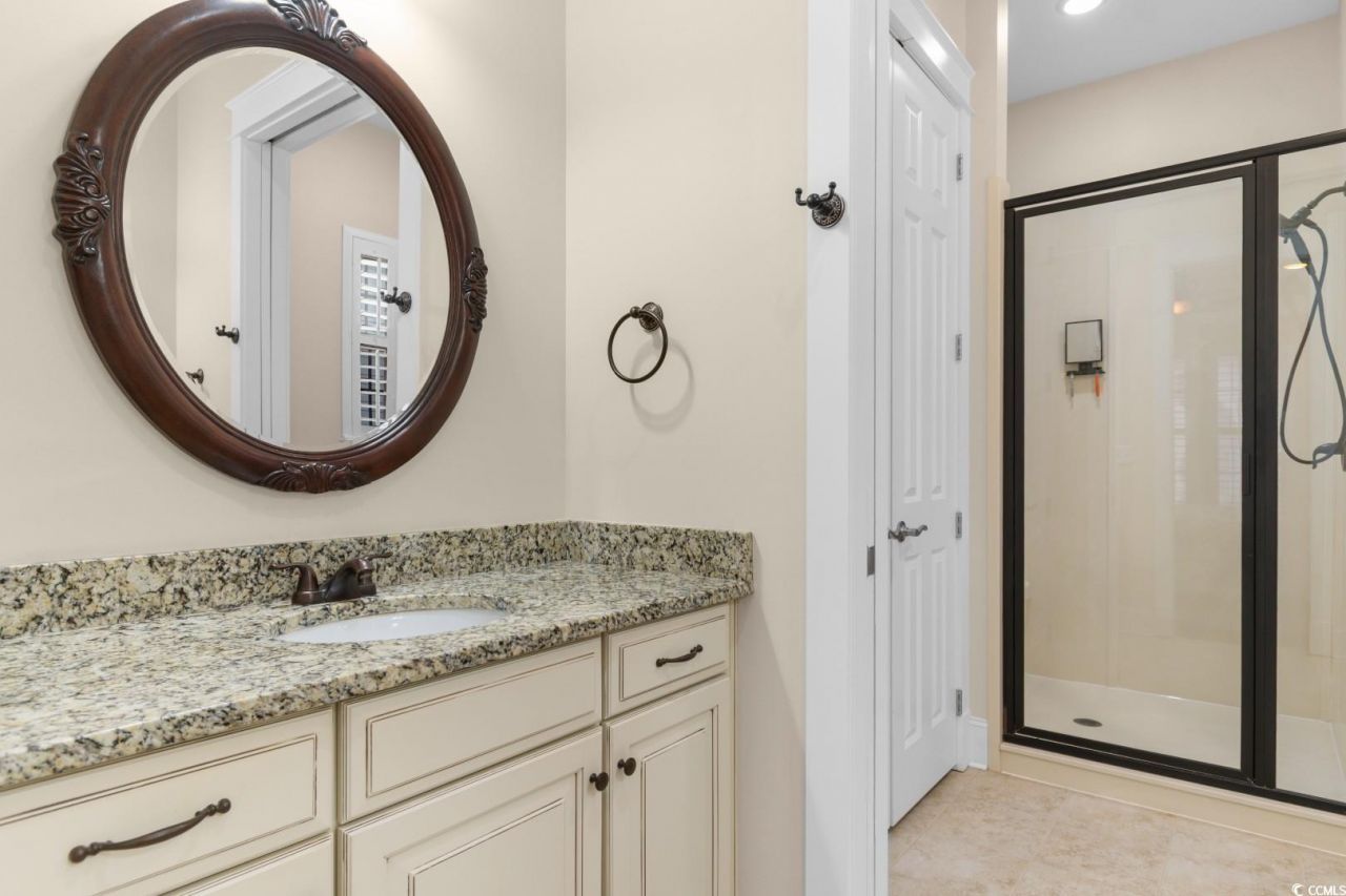 720 Satterwhite Way Photo 16