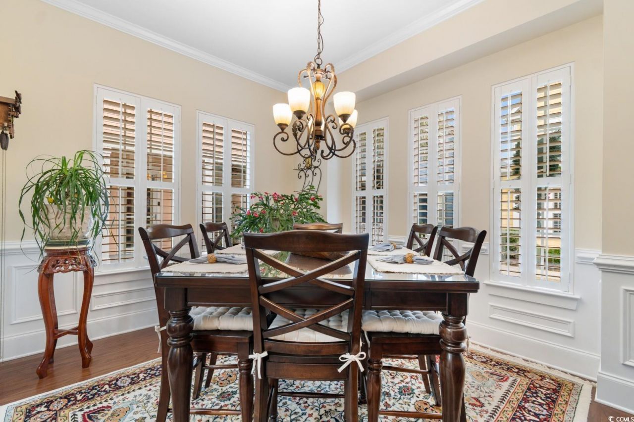 720 Satterwhite Way Photo 8