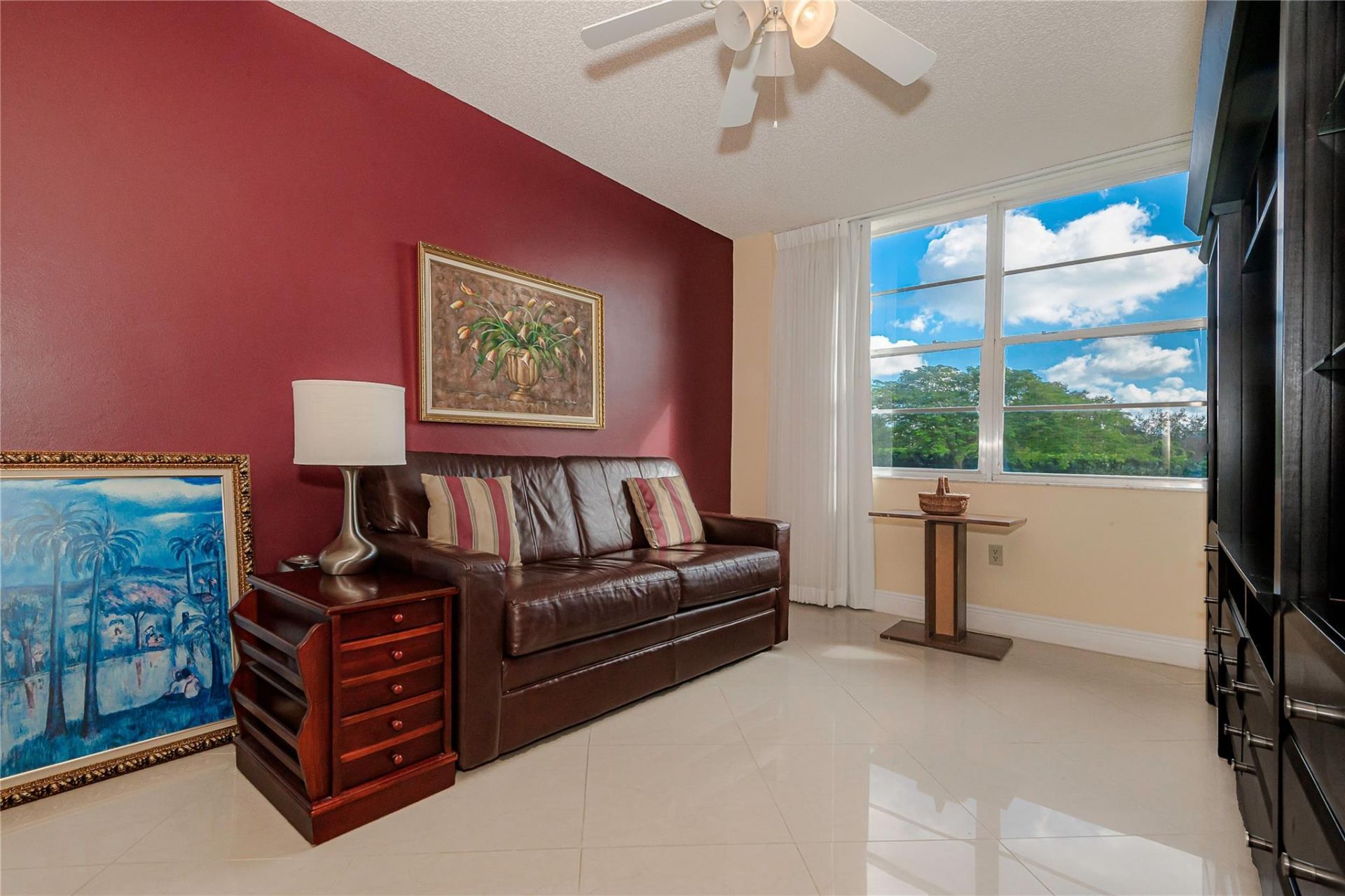 1200 Saint Charles Place, Unit L-19, Pembroke Pines, FL 33026 Photo