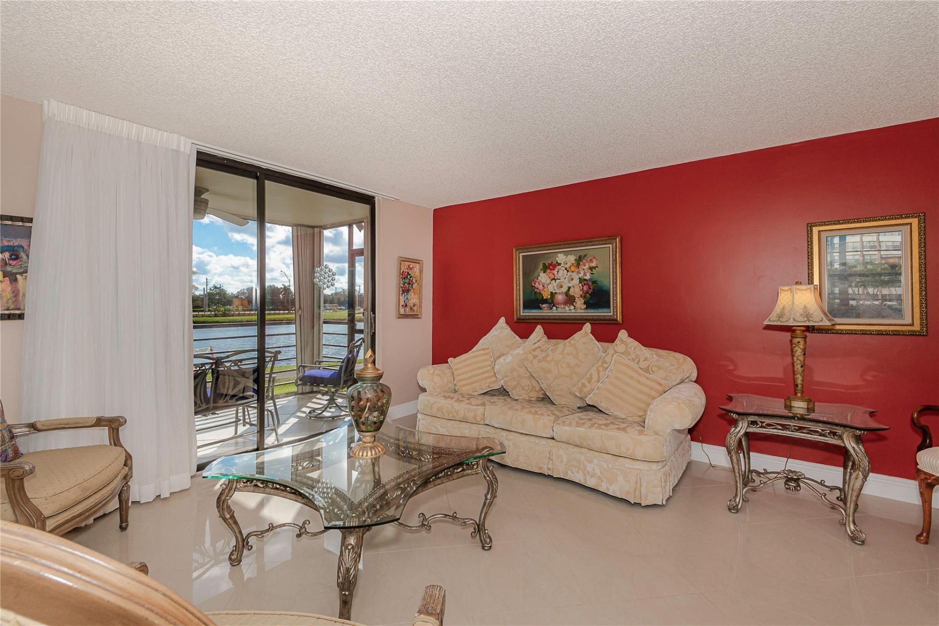 1200 Saint Charles Place, Unit L-19, Pembroke Pines, FL 33026 Photo