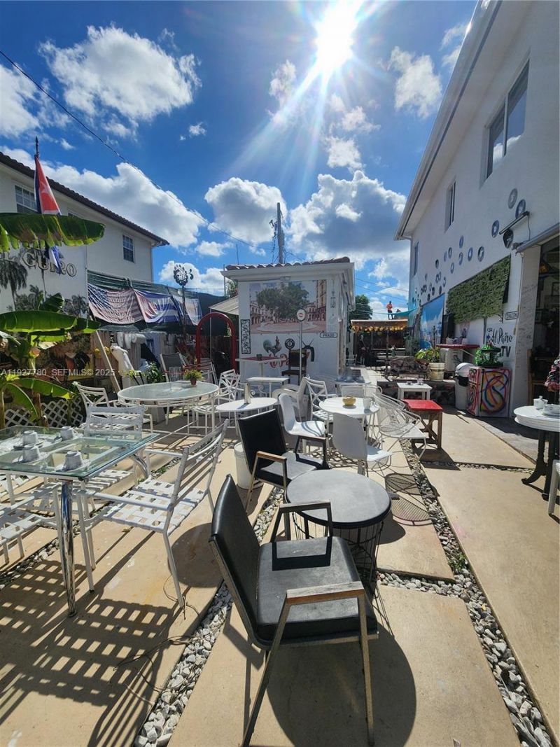 1645 SW 83rd Ct, Miami, FL 33155 Photo