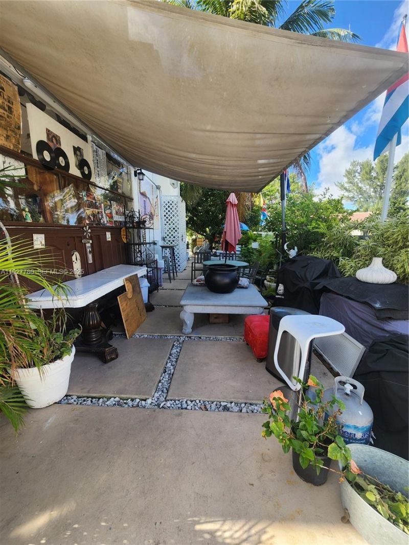 1645 SW 83rd Ct, Miami, FL 33155 Photo