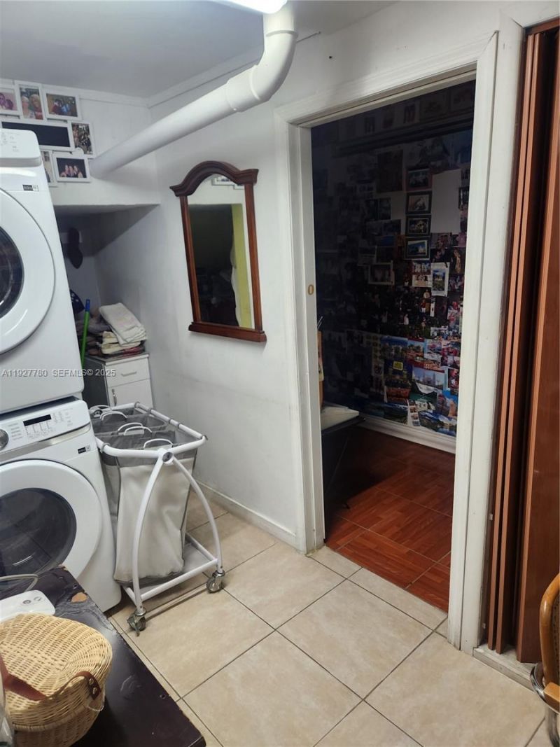 1645 SW 83rd Ct, Miami, FL 33155 Photo