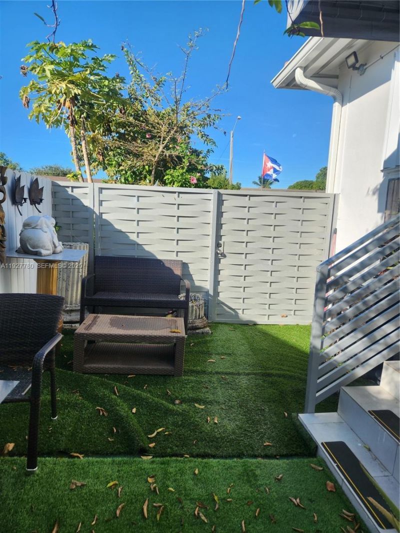 1645 SW 83rd Ct, Miami, FL 33155 Photo