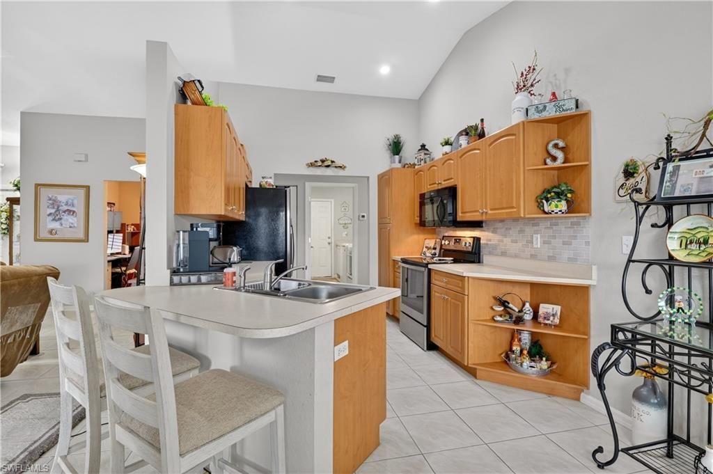 1815 NE 2nd Pl, Cape Coral, FL 33909 Photo