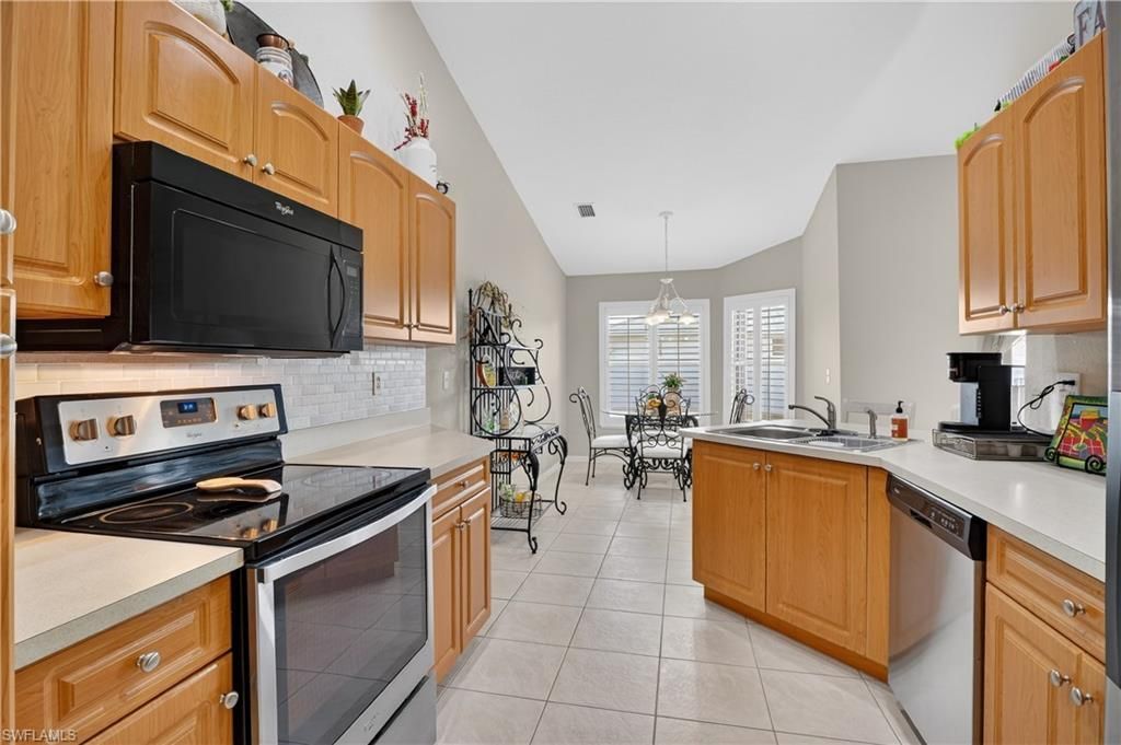 1815 NE 2nd Pl, Cape Coral, FL 33909 Photo