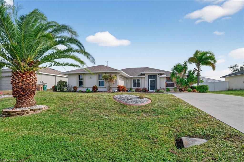 1815 NE 2nd Pl, Cape Coral, FL 33909 Photo